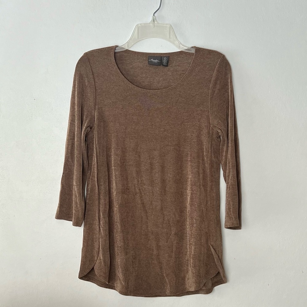 ❗️CHICO’S Travelers top❗️